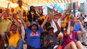 chi-jackie-robinson-west-fans-20140823-004
